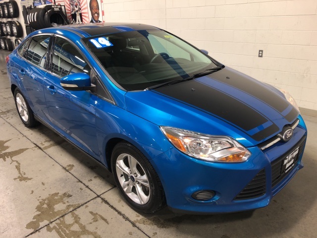 Pre Owned 2014 Ford Focus Se Fwd